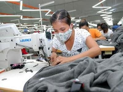 FDI tháng 11: Số vốn giải ngân giảm, đăng ký tăng