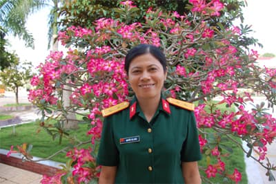 Giỏi việc chung, đảm việc nhà