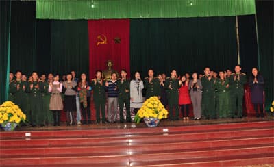 “Ở hai đầu nỗi nhớ...”