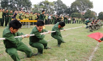 Không nên "quân vay, tướng mượn"