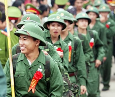 Quân khu 2 thí điểm cấp phát thẳng quân trang cho chiến sĩ mới