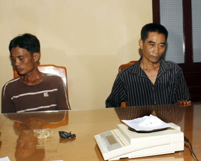 Bắt liên tiếp 2 vụ ma túy, thu giữ hơn 1.000 tép heroin