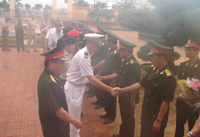 Đoàn Tùy viên quân sự nước ngoài thăm Công ty 72, Công ty 75 – Binh đoàn 15