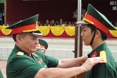 Học viên nghèo tốt nghiệp thủ khoa