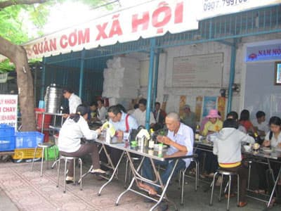 Quán cơm… 5 ngàn!