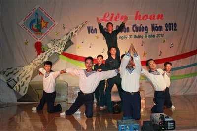 Liên hoan văn nghệ quần chúng năm 2012