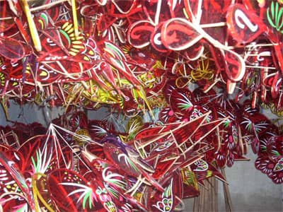 Đèn lồng Trung thu truyền thống vắng dần