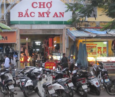 Lộn xộn lối vào chợ Bắc Mỹ An