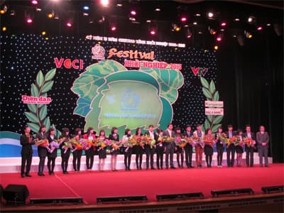 Ươm mầm doanh nhân Việt