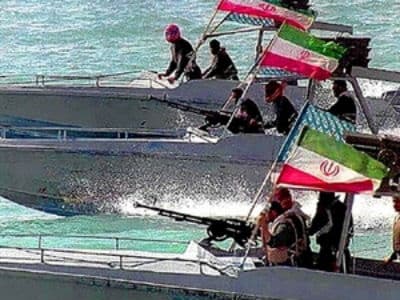 Quân đội Iran đã tiến hành tập trận tại Vịnh Ba Tư