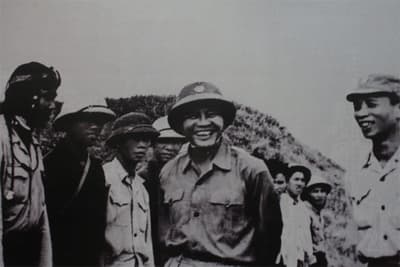 Đại tướng Nguyễn Chí Thanh với phong trào "văn nghệ bộ đội"