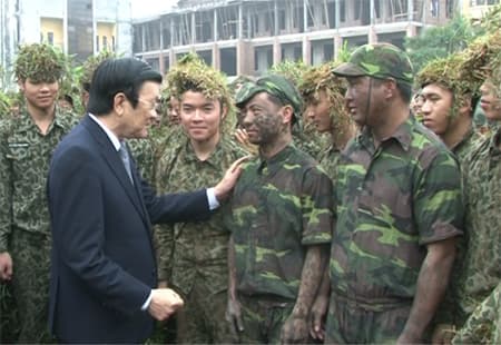 Chủ tịch nước thăm, chúc tết Đoàn đặc công 1