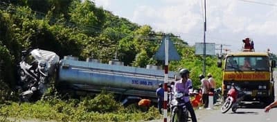 Tai nạn giao thông thảm khốc ở Ninh Ích (Khánh Hòa)