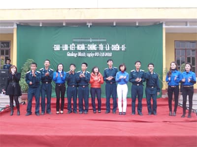 Giáo dục truyền thống cho học sinh