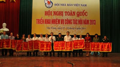 Khai trương trang thông tin điện tử Tạp chí Người làm báo