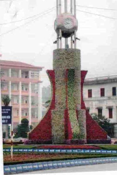 Bốn múi giờ trên một đồng hồ