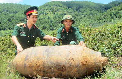 Những chiến sĩ đối mặt với "tử thần"