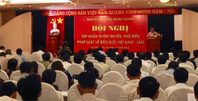 Tập huấn tuyên truyền pháp luật về biên giới Việt Nam  - Lào