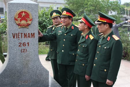 Xây dựng tiềm lực, thế trận bảo vệ vững chắc địa bàn chiến lược Tây Bắc