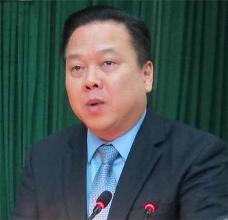 Động viên sức mạnh toàn dân vào sự nghiệp bảo vệ Tổ quốc