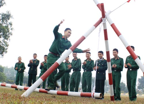 Những khoảnh khắc vui Xuân đáng nhớ của chiến sĩ
