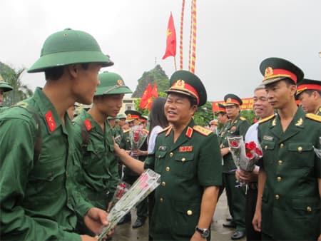 Lãnh đạo, chỉ đạo toàn diện, tạo bước vững chắc trong huấn luyện và sẵn sàng chiến đấu năm 2014