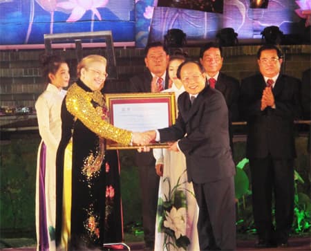 Lễ đón Bằng của UNESCO vinh danh nghệ thuật Đờn ca tài tử
