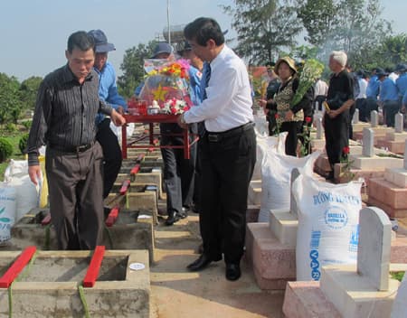 Truy điệu và an táng 16 hài cốt liệt sĩ hy sinh tại Cam-pu-chia