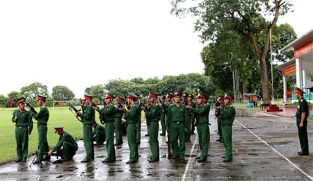 Rút thăm ngẫu nhiên trong hội thi cán bộ huấn luyện điều lệnh năm 2014