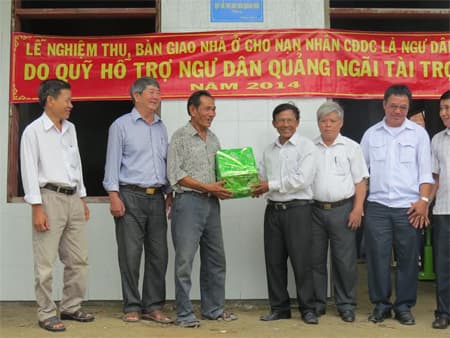 Quảng Ngãi: Hỗ trợ xây dựng nhà cho 5 ngư dân bị nhiễm chất độc hóa học
