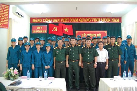 Quyết định thành lập và ra mắt lực lượng tự vệ Công ty xây lắp Thành An 96
