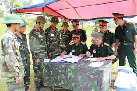Những "cán bộ toàn diện" đua tài