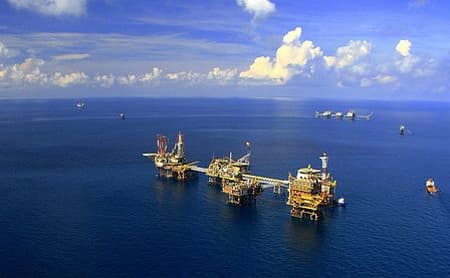 Trước khi vận hành công trình dầu khí phải ban hành các quy trình vận hành, xử lý sự cố