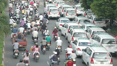 Công ty Uber phải thực hiện trách nhiệm của đơn vị kinh doanh vận tải