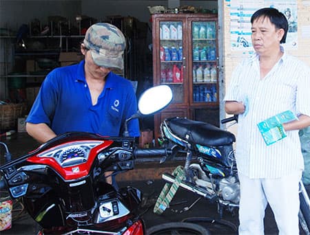 Đôi tay thứ hai của người thương binh nặng