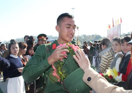 Lâm Đồng: Tỷ lệ đảng viên nhập ngũ tăng cao
