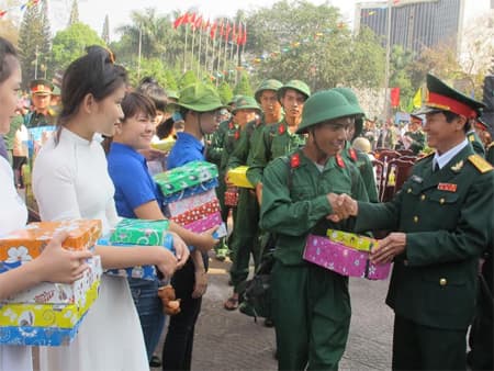 Lễ hội giao quân trên quê hương 10-3