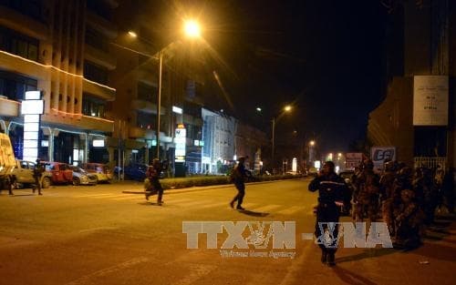 Vụ tấn công khách sạn tại Burkina Faso: 126 con tin được giải cứu, 3 tay súng bị tiêu diệt