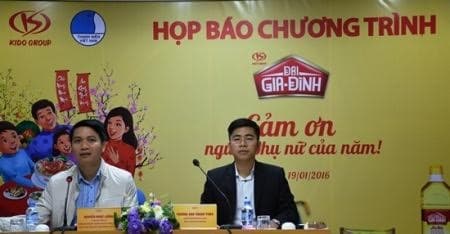 Trao hơn 1.600 vé xe Tết tri ân “người giữ lửa” gia đình