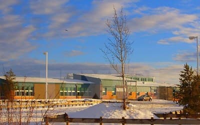 Canada bắt giữ nghi phạm vụ xả súng tại trường học La Loche