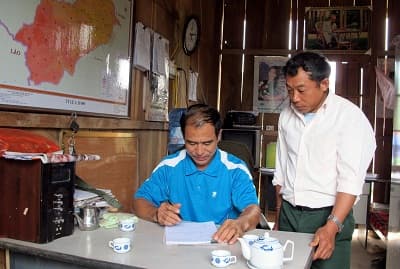 Nghị lực của Bí thư Đảng ủy xã Leng Su Sìn