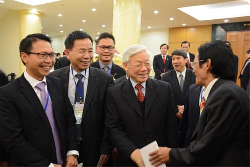 Tổng Bí thư Nguyễn Phú Trọng tiếp đoàn kiều bào tiêu biểu dự “Xuân Quê hương 2016”