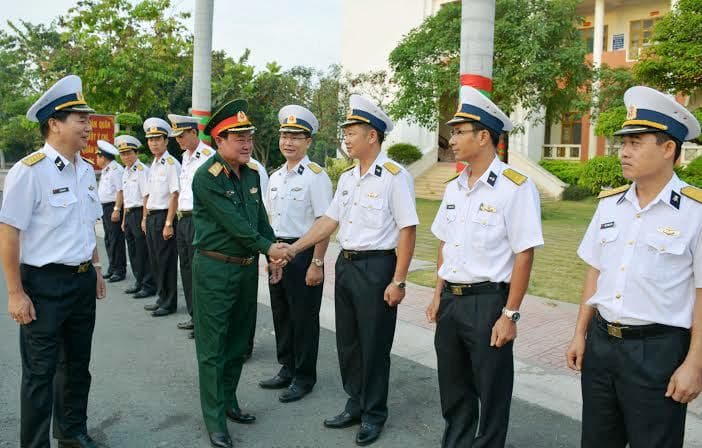Trung tướng Trần Đơn thăm, chúc Tết thương bệnh binh và kiểm tra một số đơn vị phía Nam