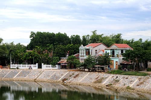 Kiên trung thời chiến, đổi mới thời bình