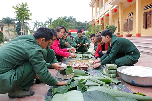 Chiến sĩ Việt Bắc vui Xuân