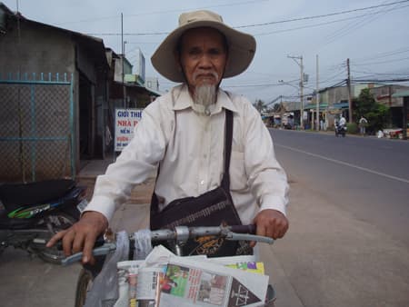Hai "ông tiên" của học trò nghèo