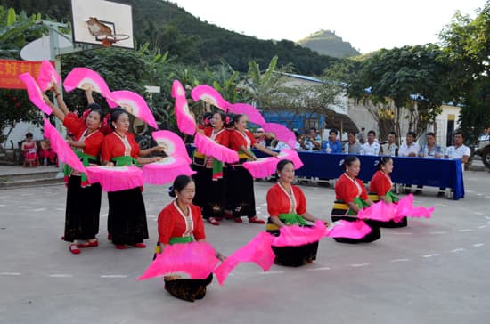 Xuân về miền biên viễn