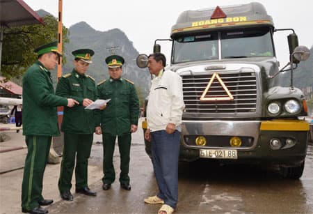 Đón xuân đến từ biên giới