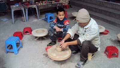 "Hóa thân" làm thợ gốm