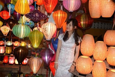 Khi phố Hội lên đèn